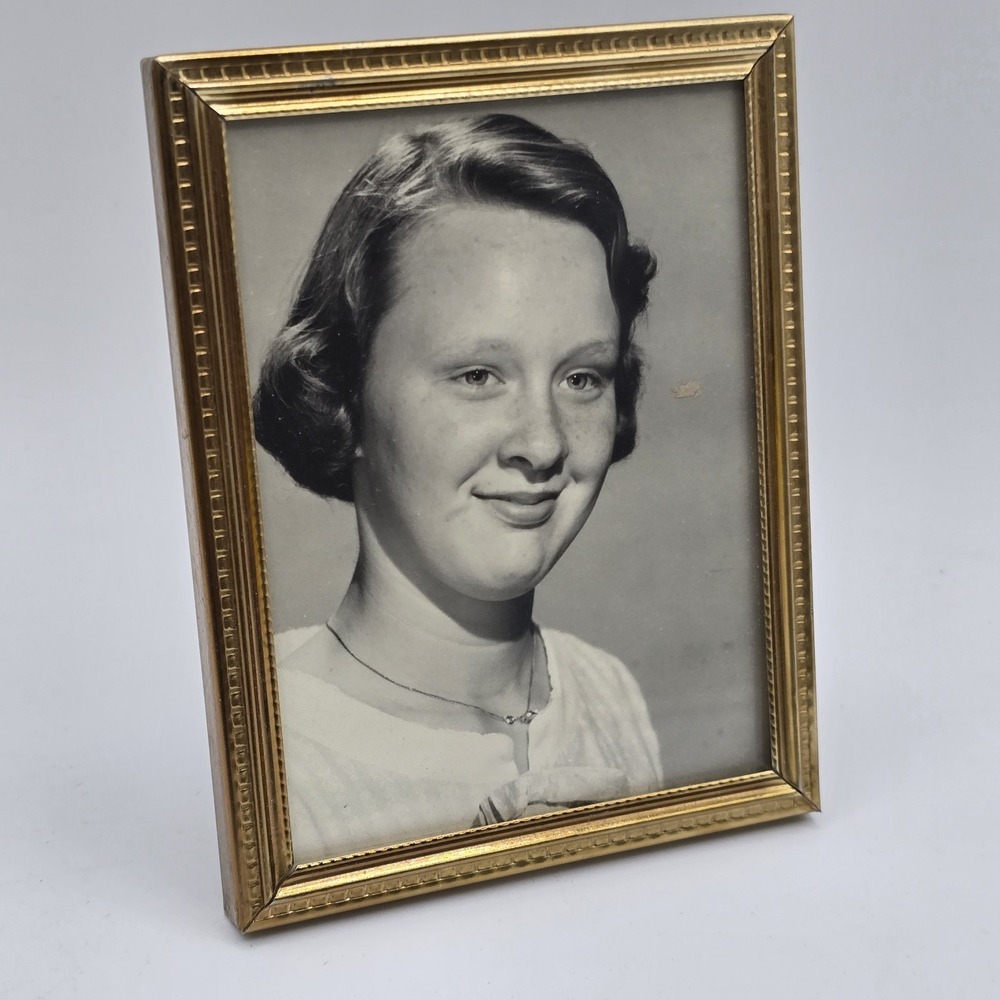 MCM Brass/Gold Tone Metal Picture Frames With Photo Of Teen Girl 70s - Picture 1 of 7